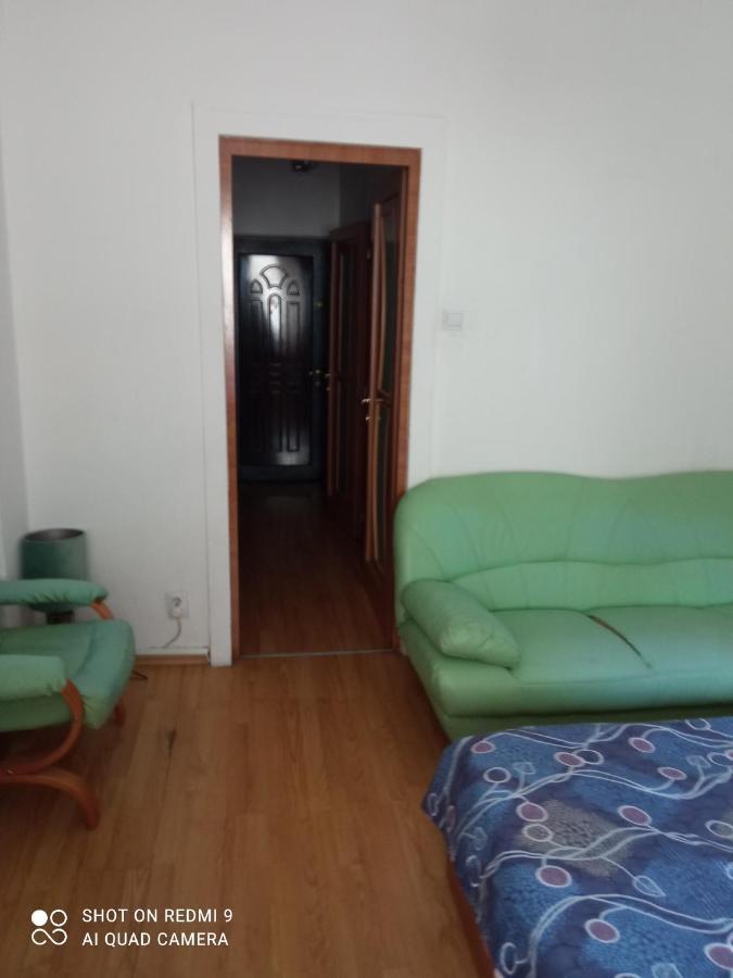Apartament Studio Andreea Bukareszt Zewnętrze zdjęcie